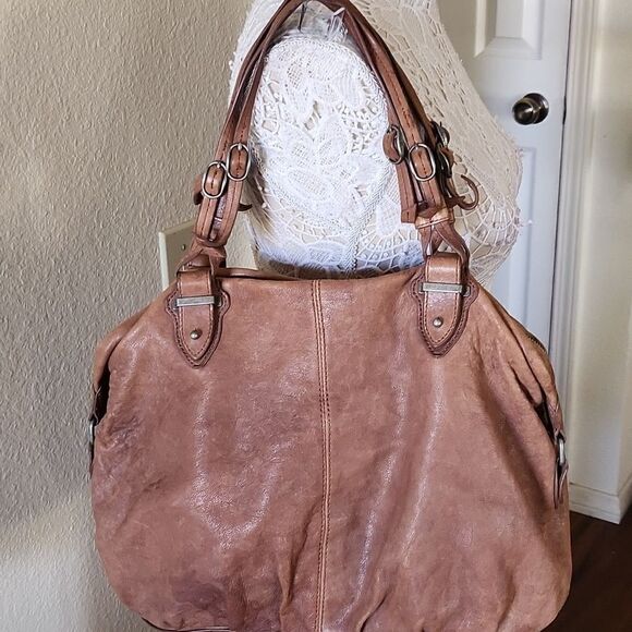 Olivia Harris Shoulder Bag - Picture 2 of 7